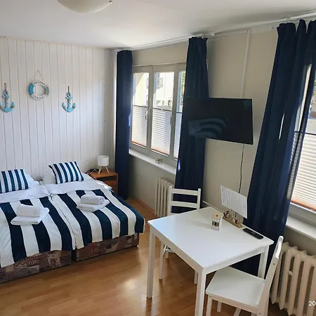 아파트호텔 Gryfhaus - Kapitanski 미엥지즈드로예