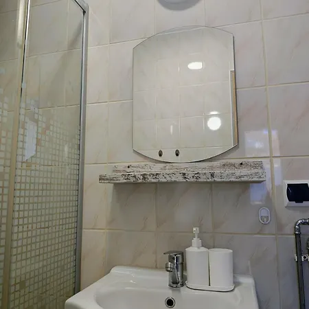 Gryfhaus - Kapitanski, 19m2, Blisko Plazy, Parking, Wysoka Ocena 9,5, 2-4 Osoby 3* Międzyzdroje